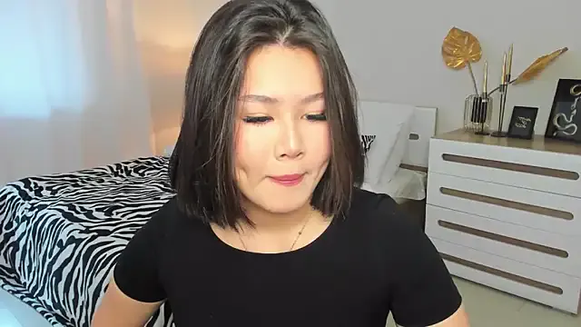 Brunette_Charm on StripChat