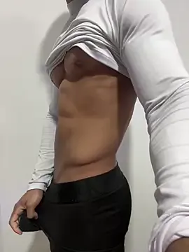 BrunoHot_ on StripChat