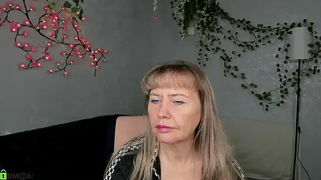 Carla_Vogue on StripChat