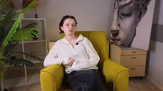 CarmaOlen on StripChat