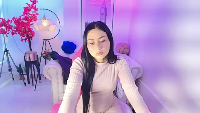 Carolina_cherry on StripChat