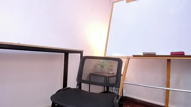 Caroline_dh — tiny tease unclock