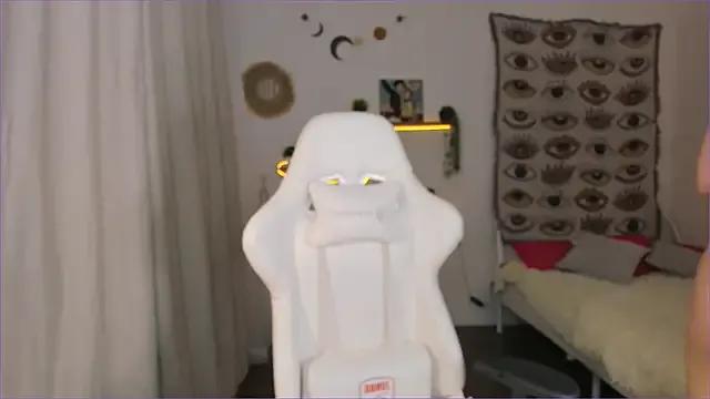 Cassie_Ice on StripChat 