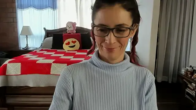 Charlotte-Willson — Rubbing ,toy on top of my panties