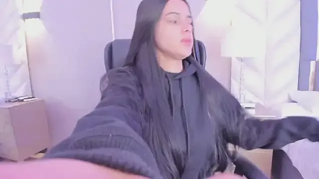 ChloeHarper_ on StripChat