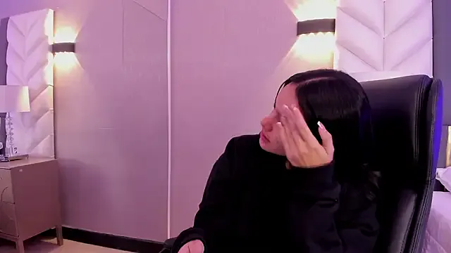 ChloeHarper_ on StripChat