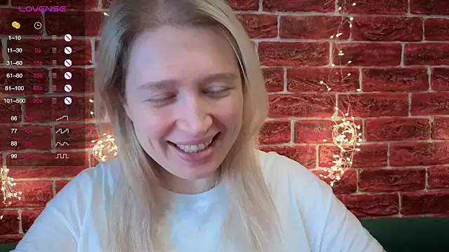 CitrusBlissss on StripChat