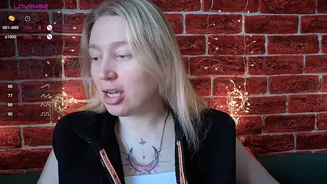 CitrusBlissss on StripChat