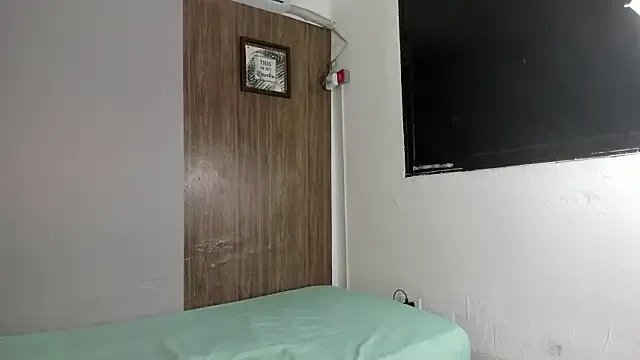 couple_hotfox on StripChat