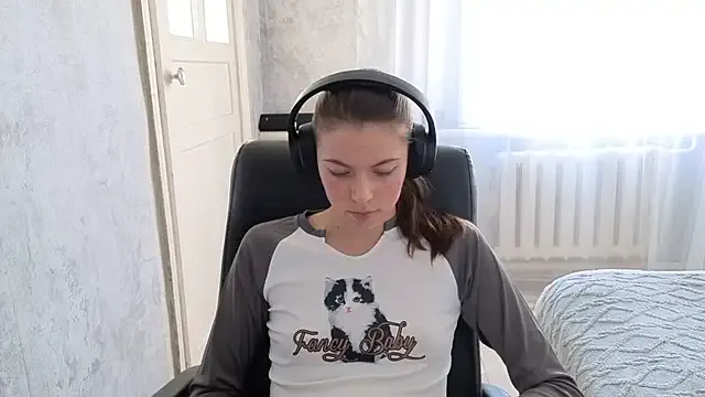 CutieAnny on StripChat