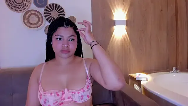 Dakota_Mars on StripChat