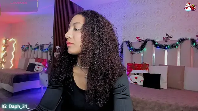 Daphnne_tay on StripChat