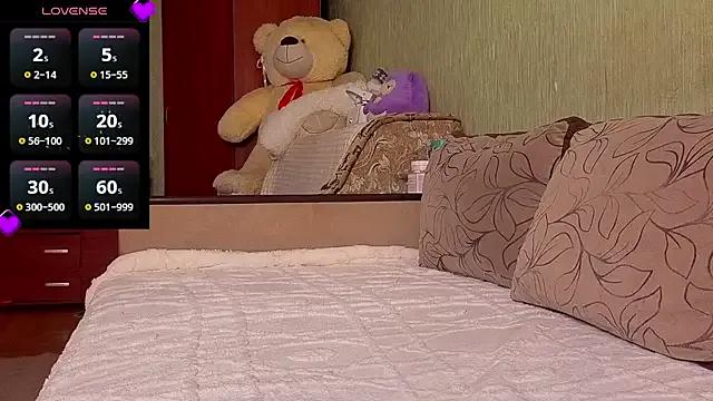 Dark_Diamond8 — naked and play with pussy