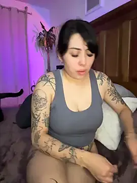 Draculona-666 on StripChat