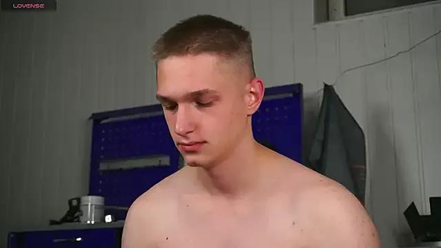 Freechat dustyn_fox on StripChat