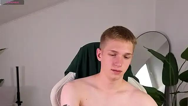 Freechat dustyn_fox on StripChat