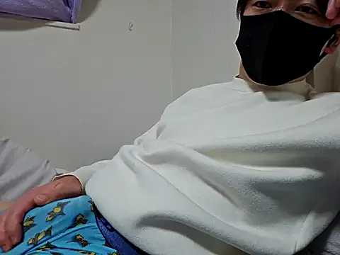 Earth_001 on StripChat