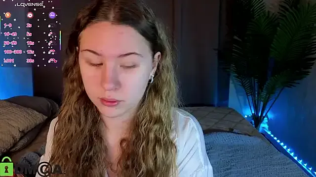 Elsie_Cutties — Fucking with a toy slowly