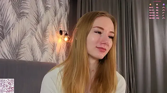 ElvinaRose on StripChat