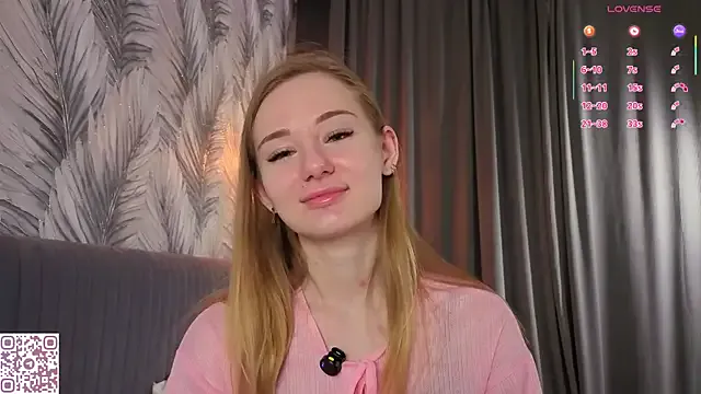 ElvinaRose on StripChat