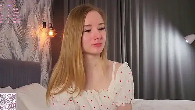 ElvinaRose on StripChat