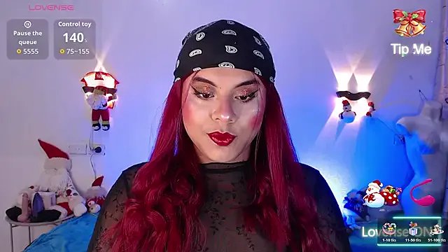 Emili_Roux on StripChat