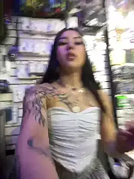 emily_24x — Fingers in pussy