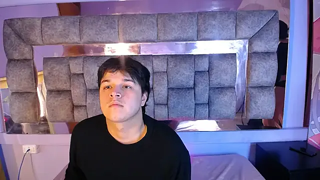 Emily_Brookss_ — Ice in pussy