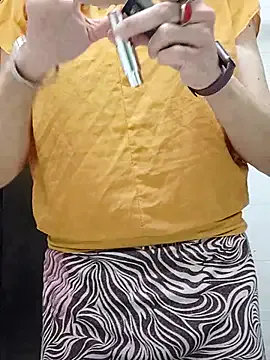 Emily_de_Carla — Bondage pechos