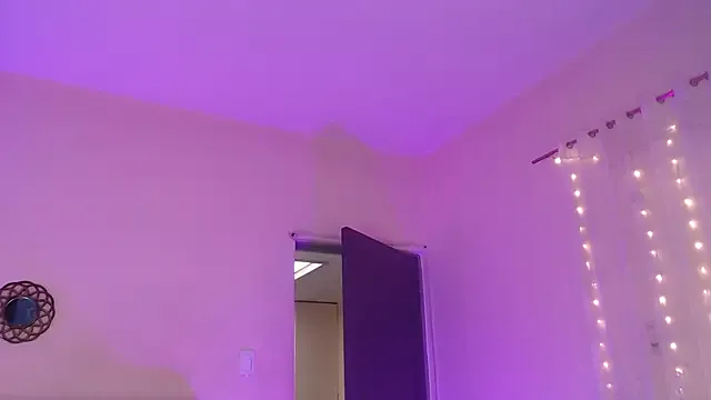 emily_leinner on StripChat