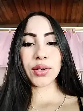 Emma_Evelyn on StripChat