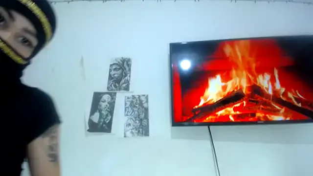 Foxy_Lovex on StripChat