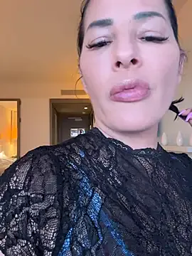 French_mature — J enleve le haut