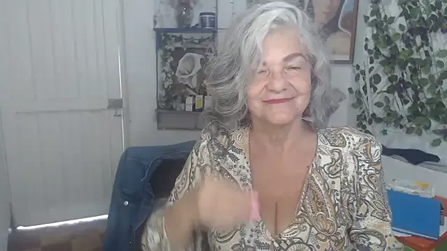 FunnyGrandma on StripChat