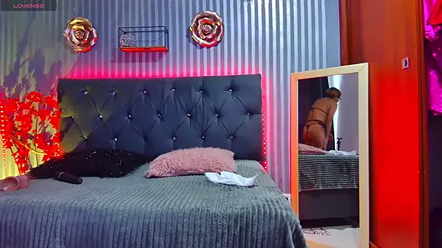 geminis_milf on StripChat