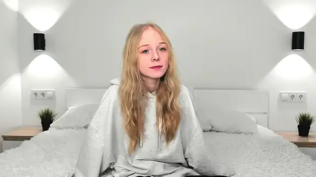 GhisllaineWestler on StripChat