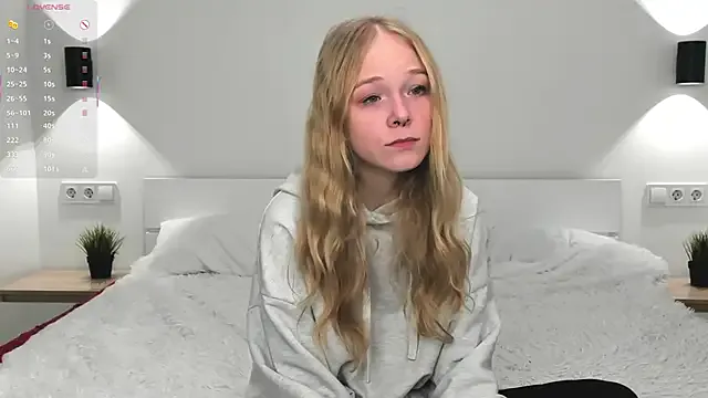 GhisllaineWestler on StripChat