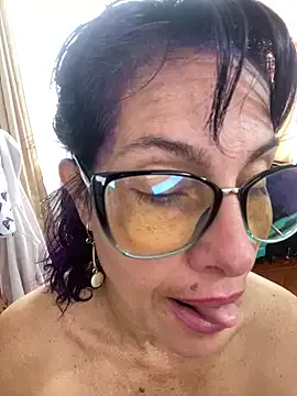 Goddess-Love- on StripChat