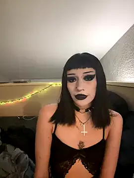 Gothbabbi on StripChat