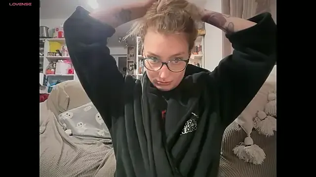 harleyblair — top off