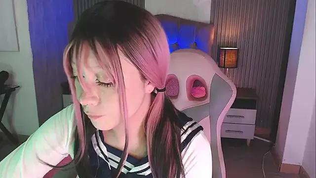 helen_bunnnyx on StripChat 