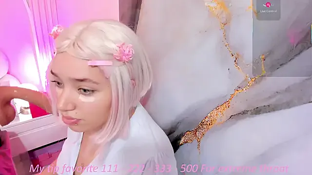 hinata_dolly on StripChat