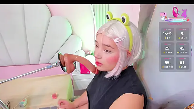 hinata_dolly on StripChat