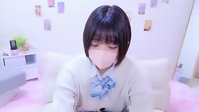 Hinata_Sun on StripChat