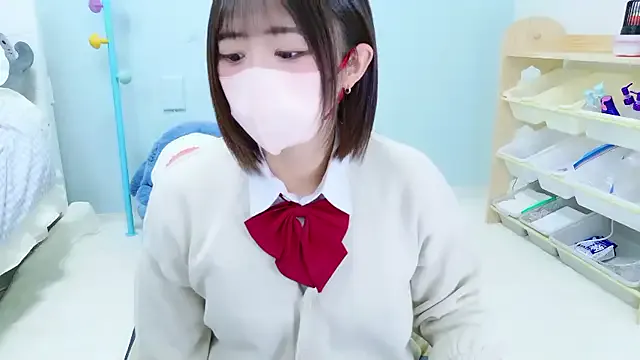 Hinata_Sun on StripChat