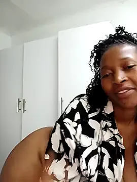 HipsDontLieX95 on StripChat