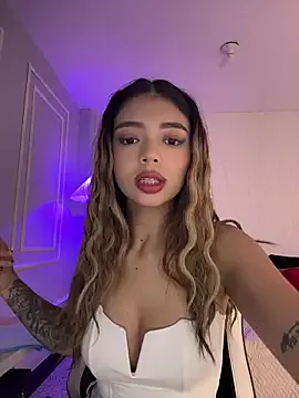 HoneyMollyX — NAKED & OIL SHOW FOR U
