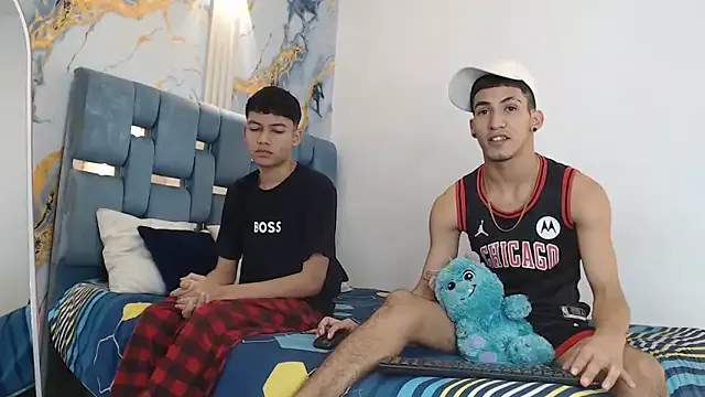 HORNY_PRETTY on StripChat