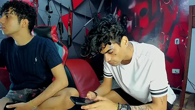 Hot_Boys_Without_Limits on StripChat