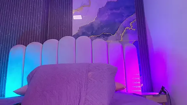 hot_dione on StripChat